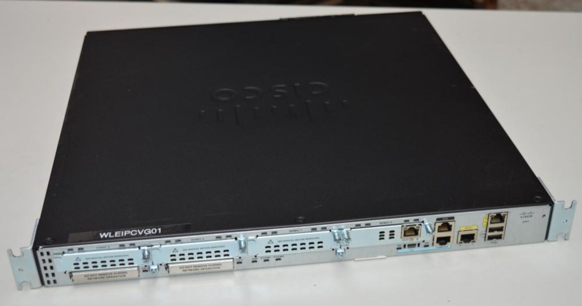 1 x Cisco 2901 K9 V06 Integrated Services Router Gigabit Ethernet - CL285 - Ref JP319 F2 - Location: - Bild 5 aus 6
