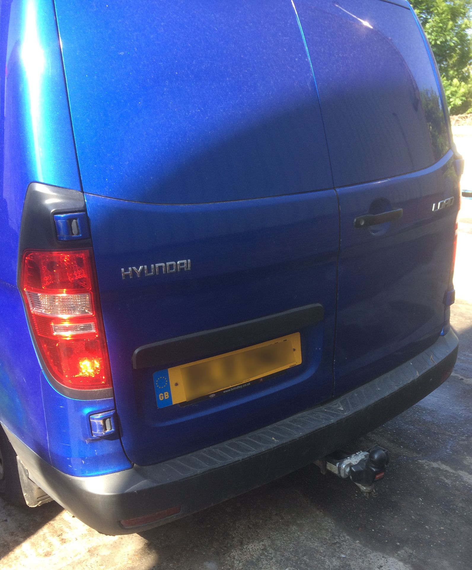 1 x 2011 Hyundai iLoad Van - 1 Year MOT, 175000 Miles, Blue - CL303 - Location: North Wales - Image 6 of 8