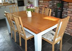 1 x Attractive Farmhouse Style Extending Dining Table with 6 Chairs - CL321 - Location: Bramhall SK7