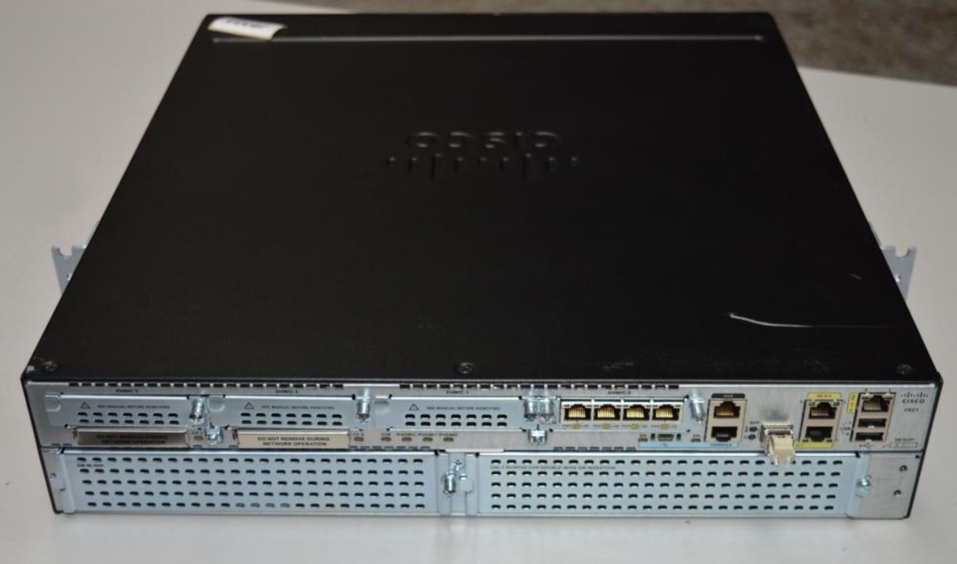 1 x Cisco 2921 K9 V08 Integrated Services Router - CL285 - Ref JP324 F2 - Location: Altrincham WA14 - Image 3 of 5