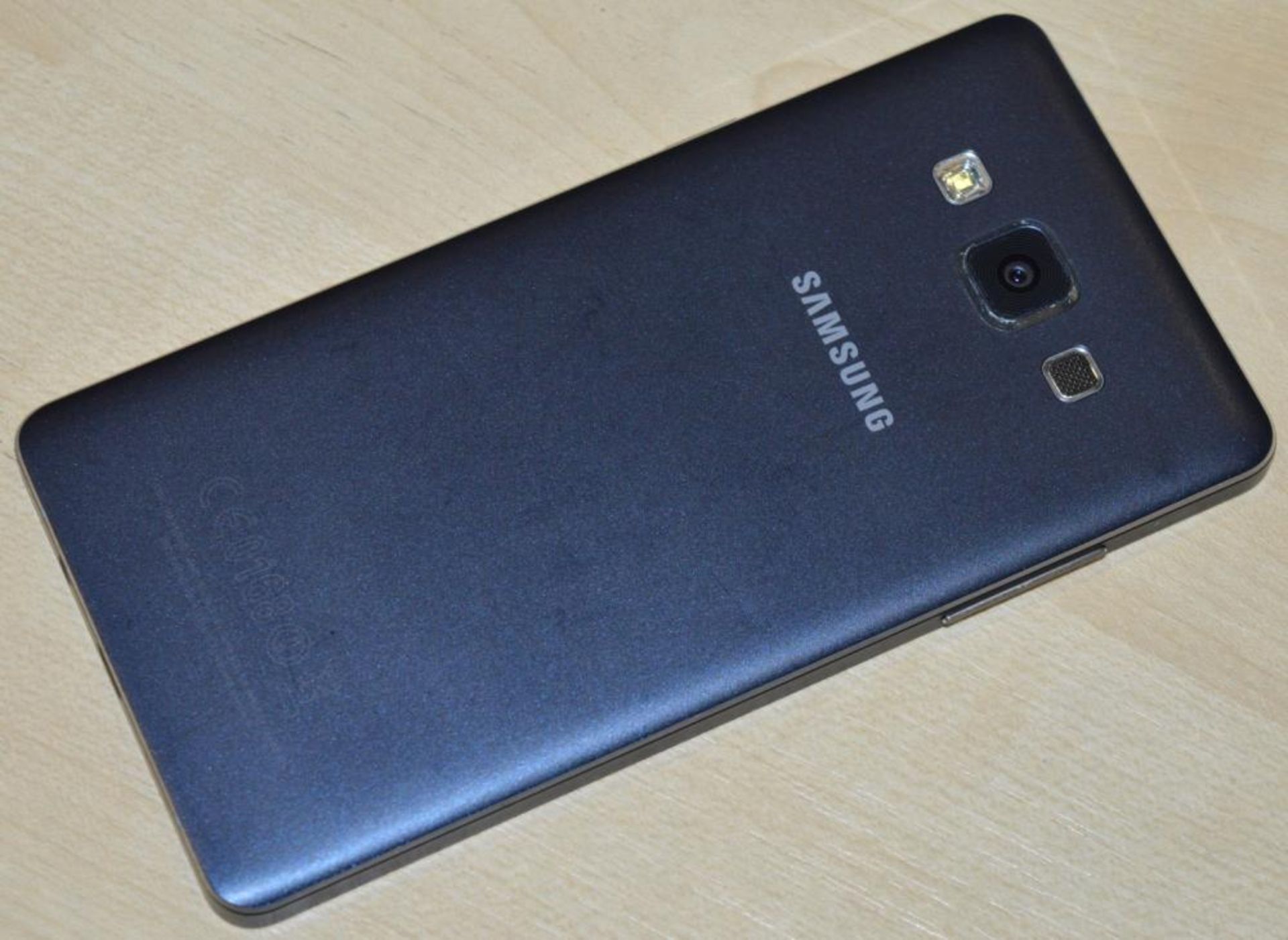 1 x Samsung Galaxy A5 16gb Smart Phone - Model SM-A500FU - Midnight Black - CL285 - Ref J0000 - Loca - Image 2 of 2
