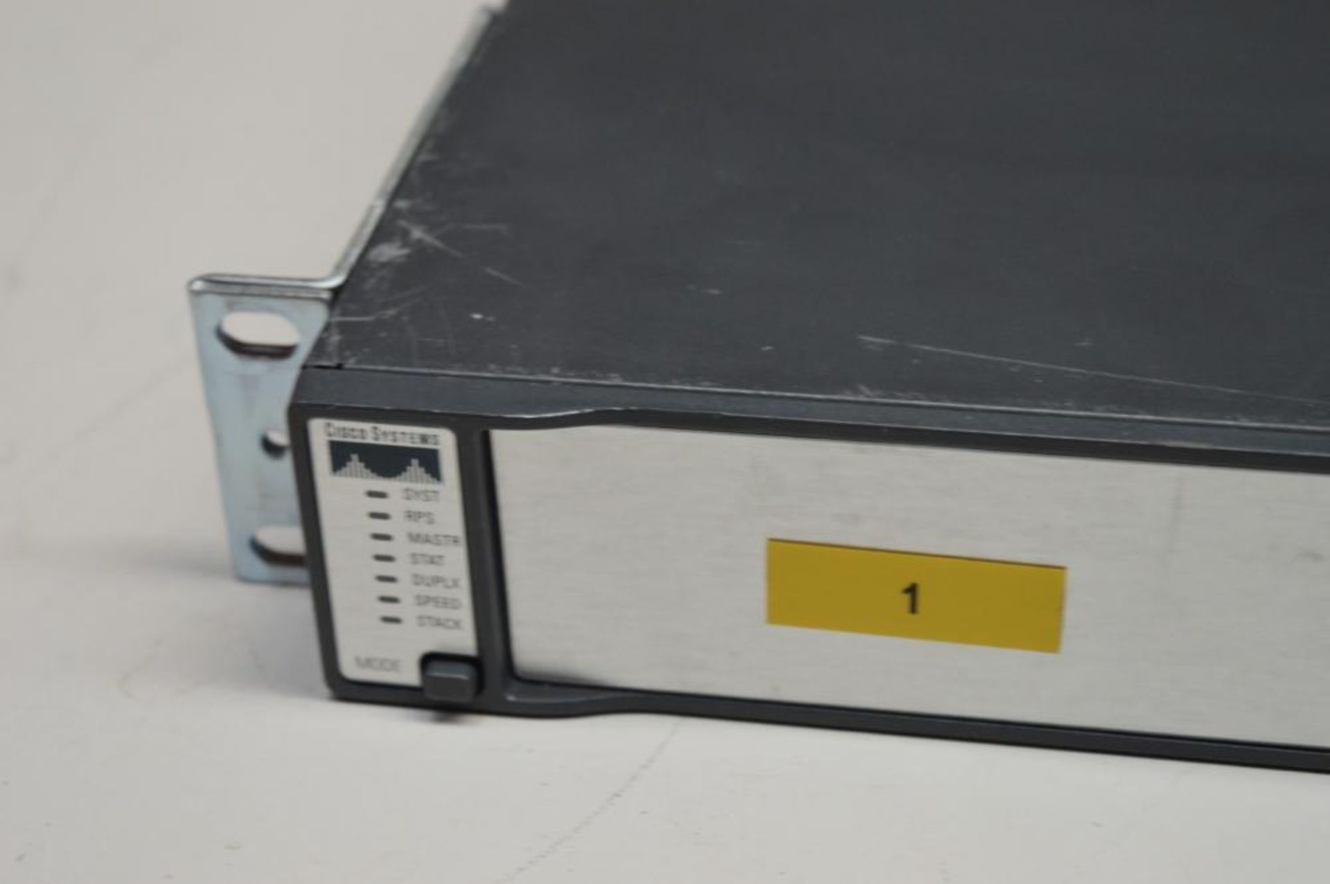 1 x Cisco Catalyst 3750G Series WS-C3750G-24TS Network Switch - CL285 - Ref J793 - Location: Altrinc - Image 3 of 5