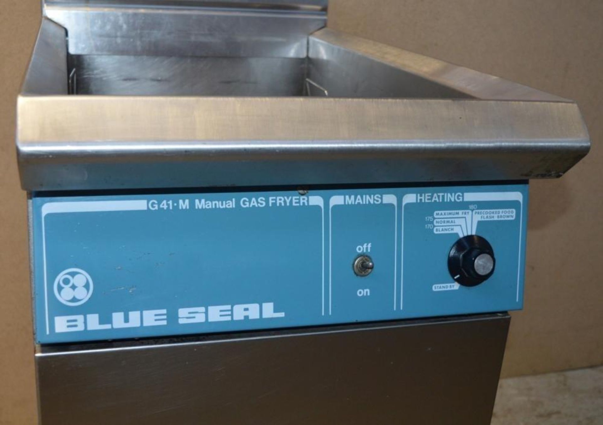 1 x Blue Seal G41-M Manual Single Tank Gas Fryer - H112 x W48 x D81 cms - CL232 - Ref JP380 - - Image 5 of 6