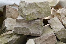 Approx 100 x Pieces Of Cobble Stone In A Bulk Bag - Ref: IT569 - CL403 - Location: Cheshire WA16 The