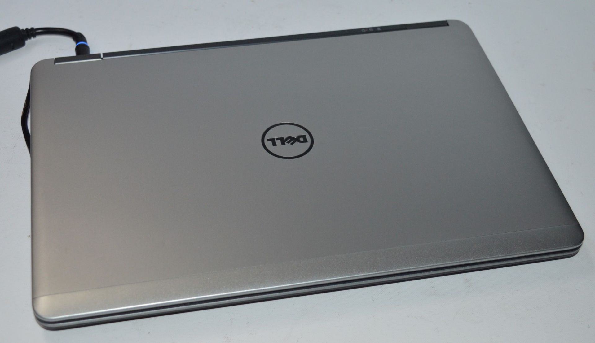 1 x Dell Latitude E7440 Laptop Computer - 14 Inch Screen - Features Intel Core i5-4310U 2.6ghz - Image 5 of 9
