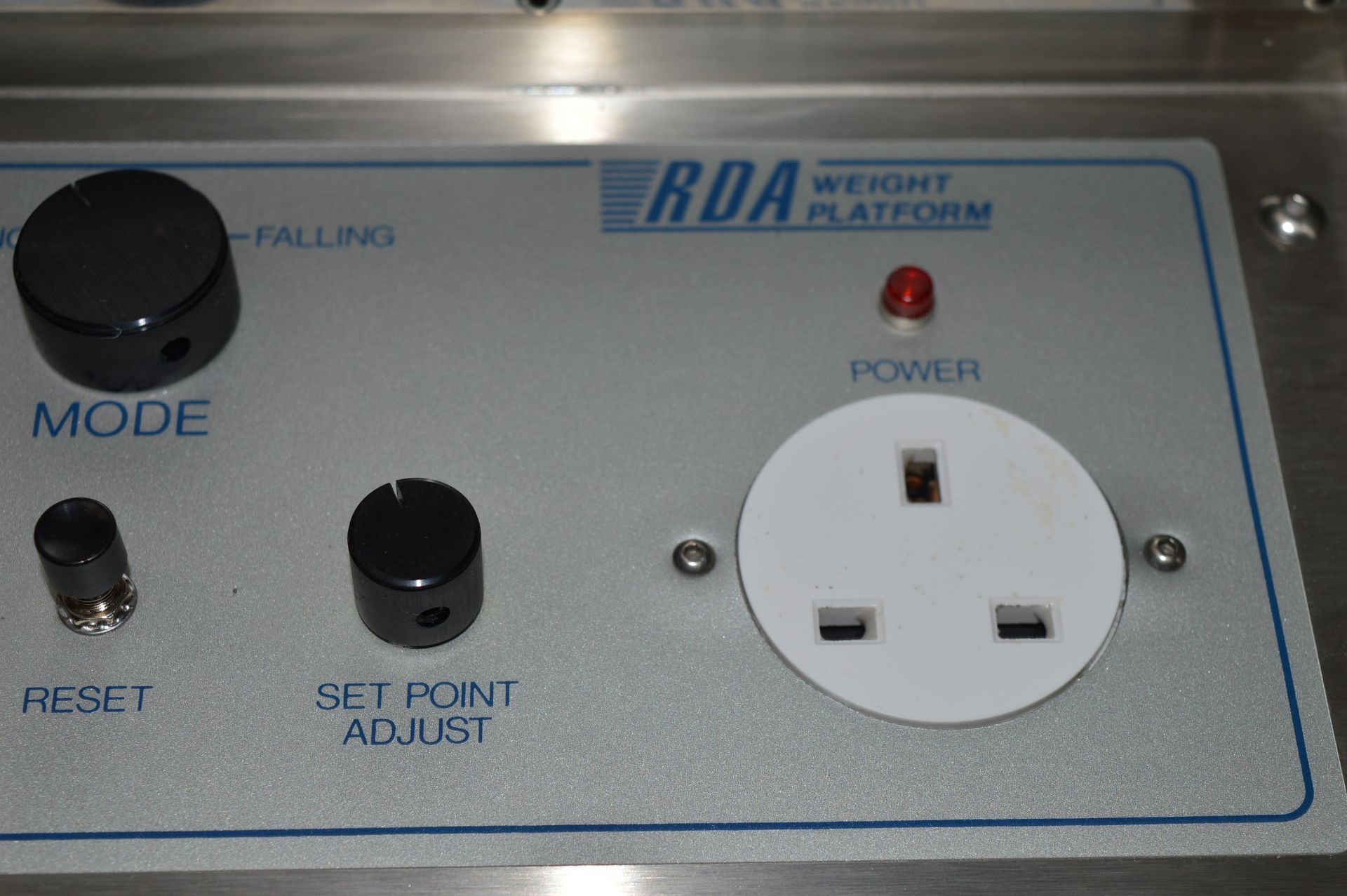 1 x RDA Professional Weight Platform Scale - CL011 - Designed For Refilling Refrigerant Cylinders, - Image 7 of 12