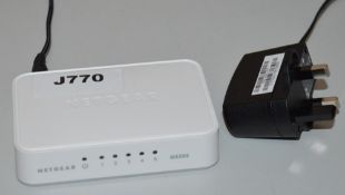 1 x Netgear 5 Port Gigabit Ethernet Switch - Model GS205v2 - Includes Power Apaptor - CL249 - Ref J7