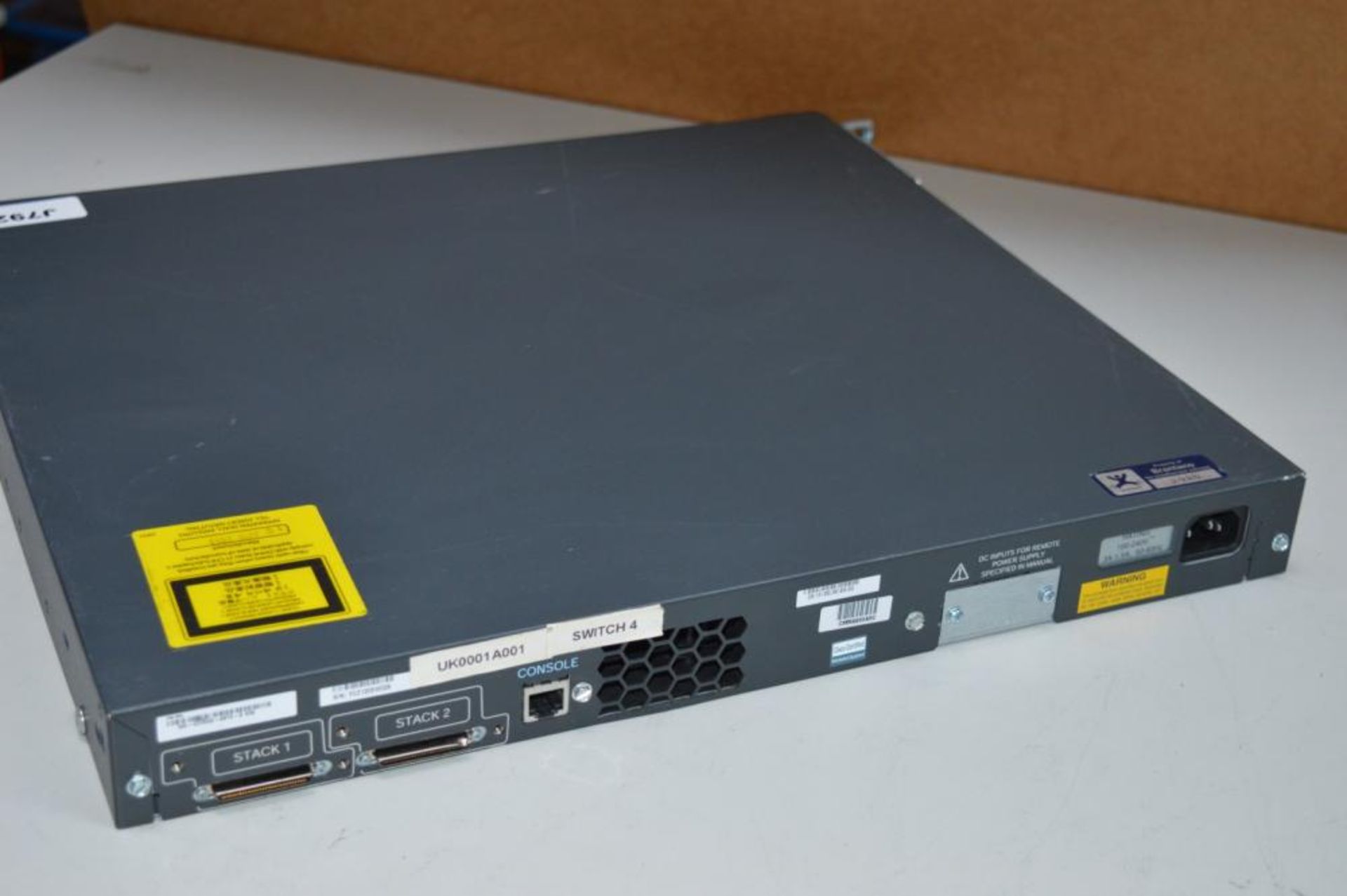 1 x Cisco Catalyst 3750G Series WS-C3750G-48TS 52 Port Network Switch - CL285 - Ref J792 - Location: - Bild 4 aus 5