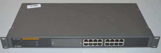 1 x DLink 10/100 16 Port Fast Ethernet Switch - Model DES-1016R+ - CL249 - Ref J780 - Location: Altr