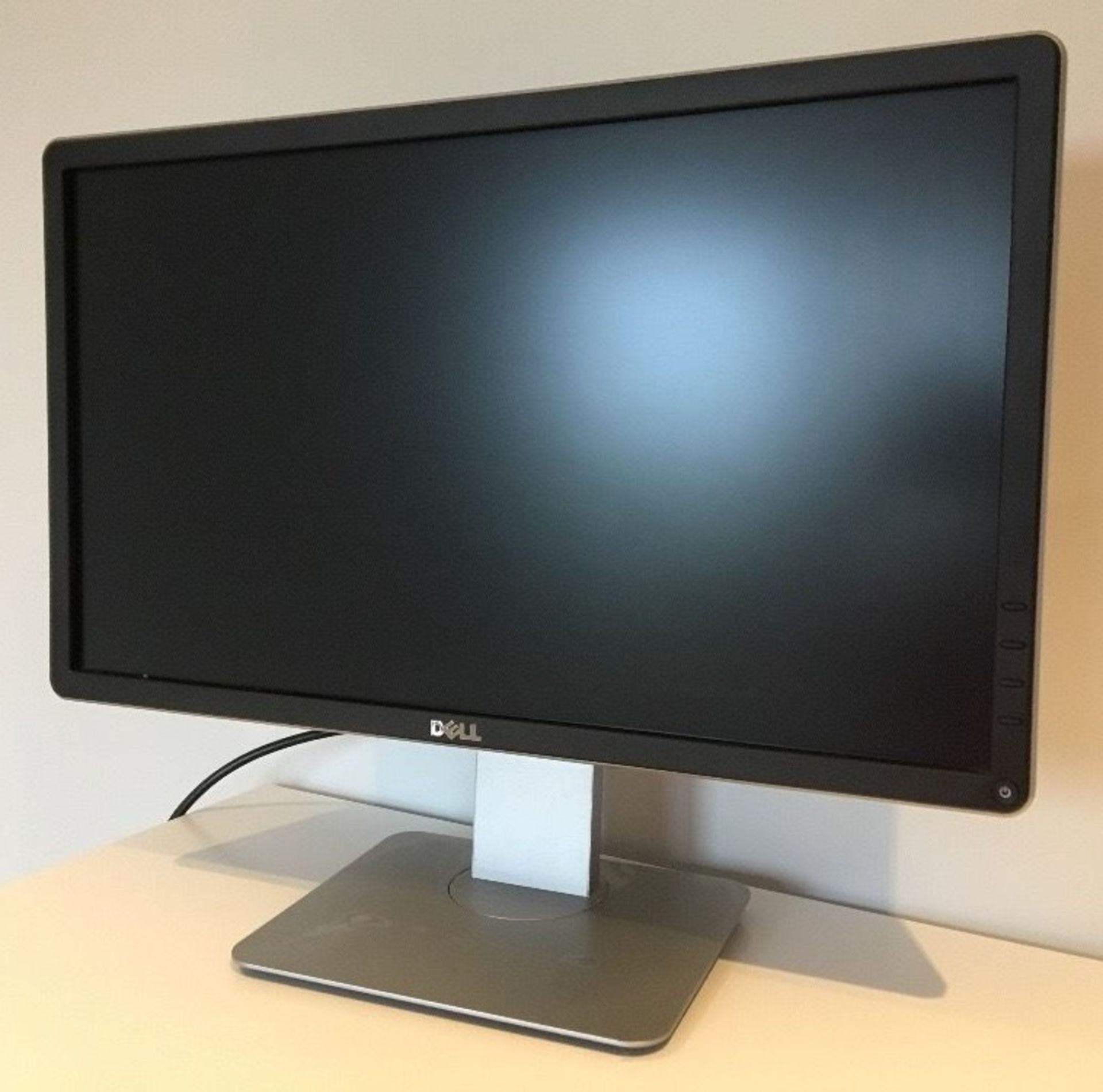 1 x Dell E2214HB 1920 x 1080 Resolution 22" WideScreen Monitor - CL285 - Includes Power & Video