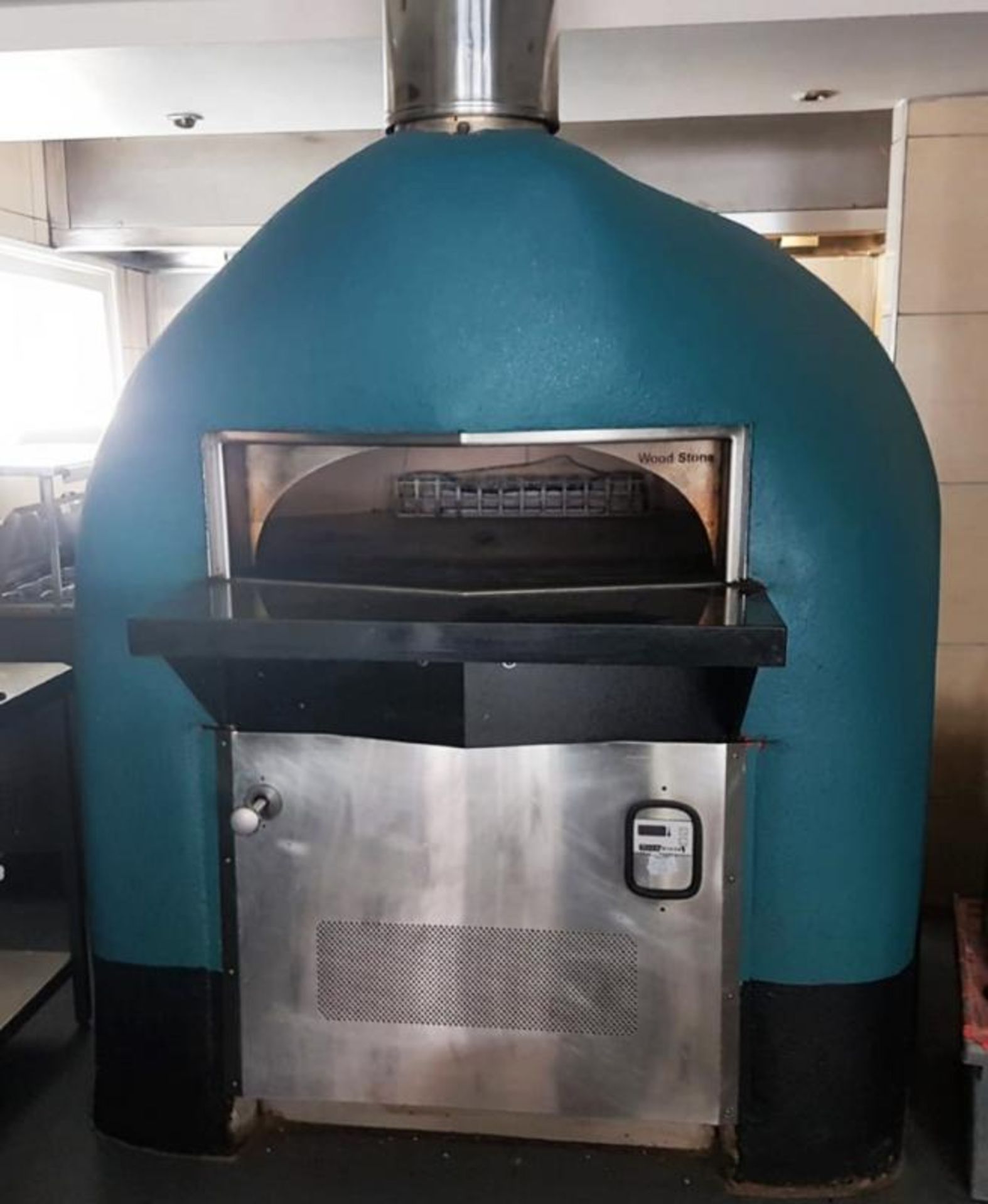 1 x Wood Stone Mountain Series Commercial Gas Fired Artisan Pizza Oven With Insulated Clad Body -