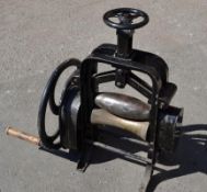 1 x Antique Cast Iron MANGLE Machine - Great Display Piece, Recently Removed From A Major UK Store -