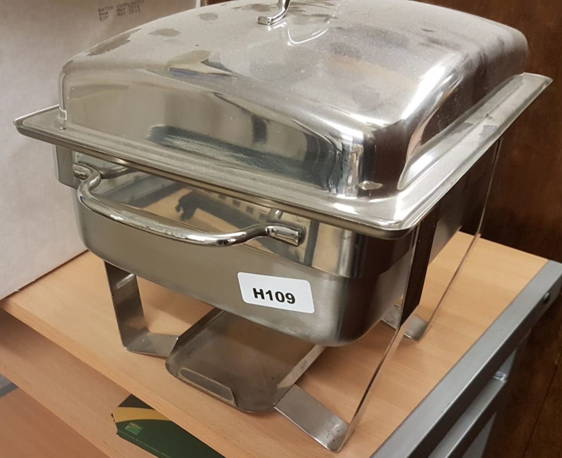 1 x Assorted Collection of Catering Equipment - CL404 - Includes Bosch Coffee Machine, Chafing Dish, - Image 6 of 14