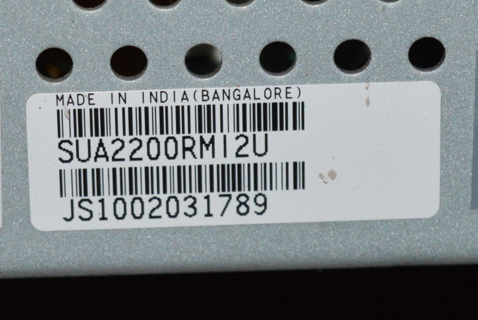 1 x APC Smart-UPS 2200VA USB & Serial RM 2U 230V - Model SUA2200RMI2U - CL011 - Ref JP309 - - Image 3 of 5