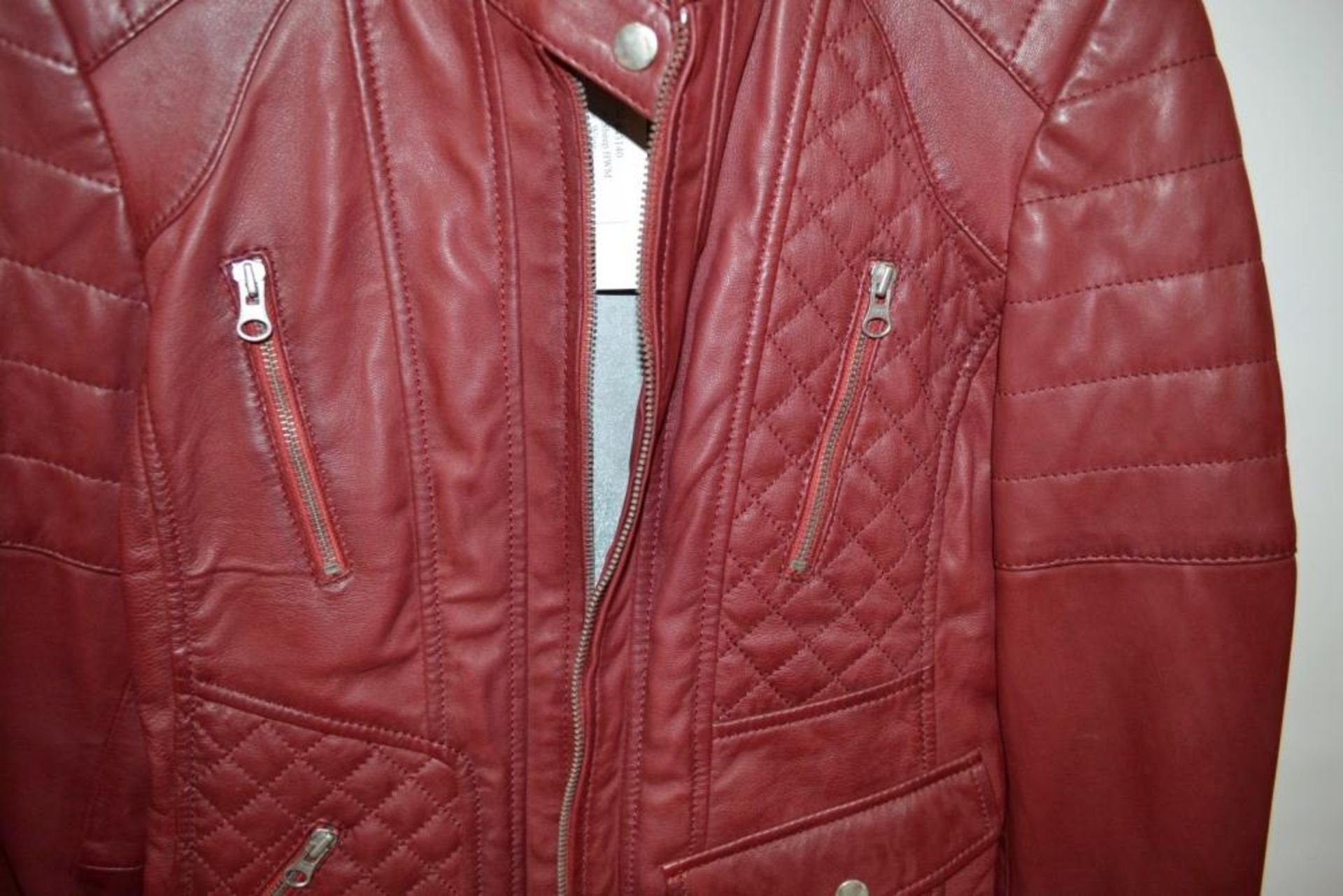 1 x Steilmann Bright Red Fine Leather Biker Jacket - Features Zipped Pockets And Padded Panels - CL2 - Image 4 of 7