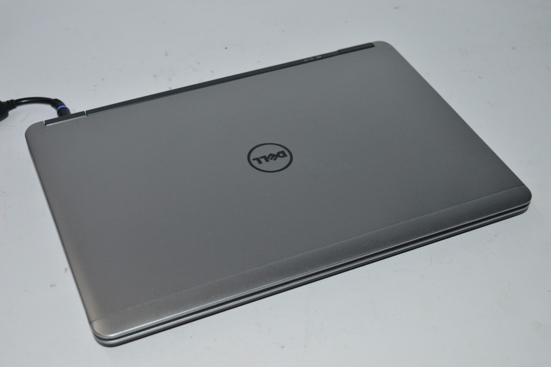 1 x Dell Latitude E7440 Laptop Computer - 14 Inch Screen - Features Intel Core i5-4310U 2.6ghz - Image 5 of 10