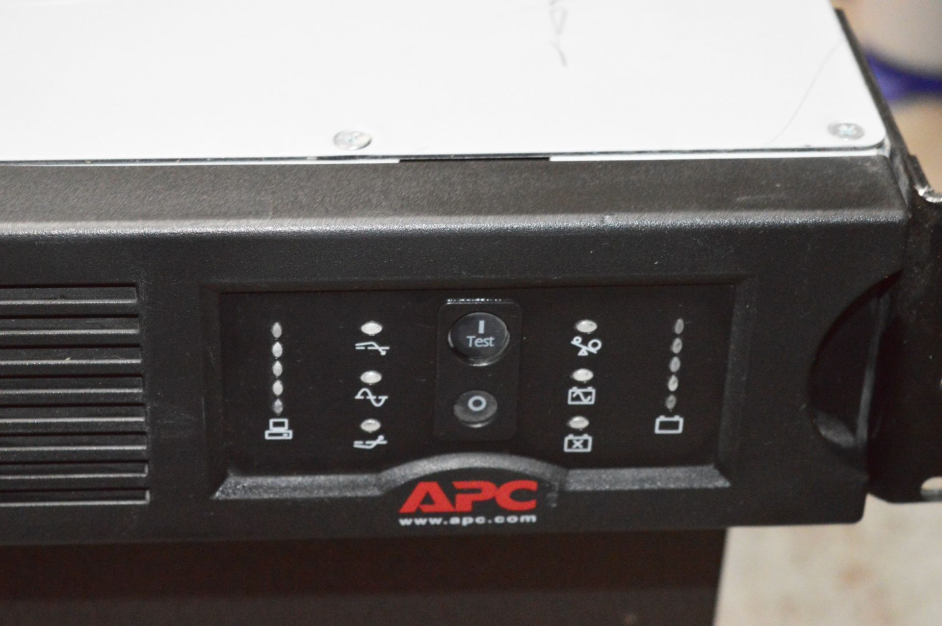 1 x APC Smart-UPS 2200VA USB & Serial RM 2U 230V - Model SUA2200RMI2U - CL011 - Ref JP309 - - Image 5 of 5