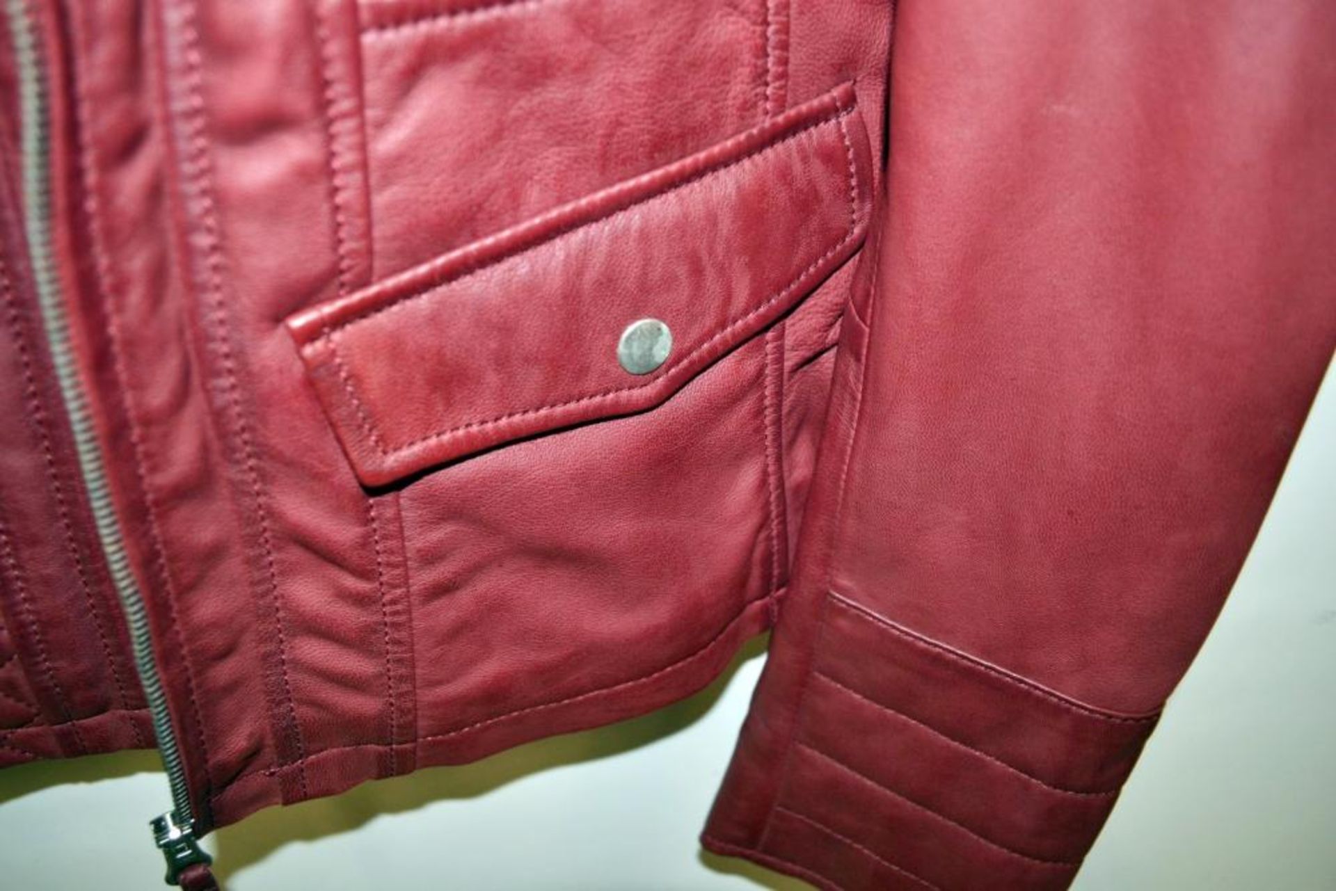 1 x Steilmann Bright Red Fine Leather Biker Jacket - Features Zipped Pockets And Padded Panels - CL2 - Image 2 of 7