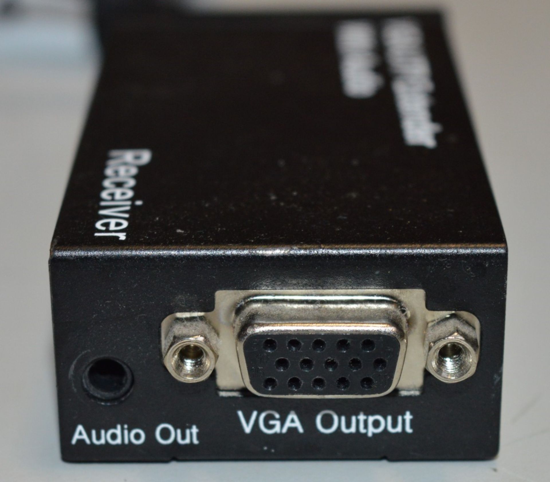 1 x VGA UTP Extender with Audio Receiver Over Cat5 With Power Adaptor - CL290 - Ref J603 - Image 2 of 4