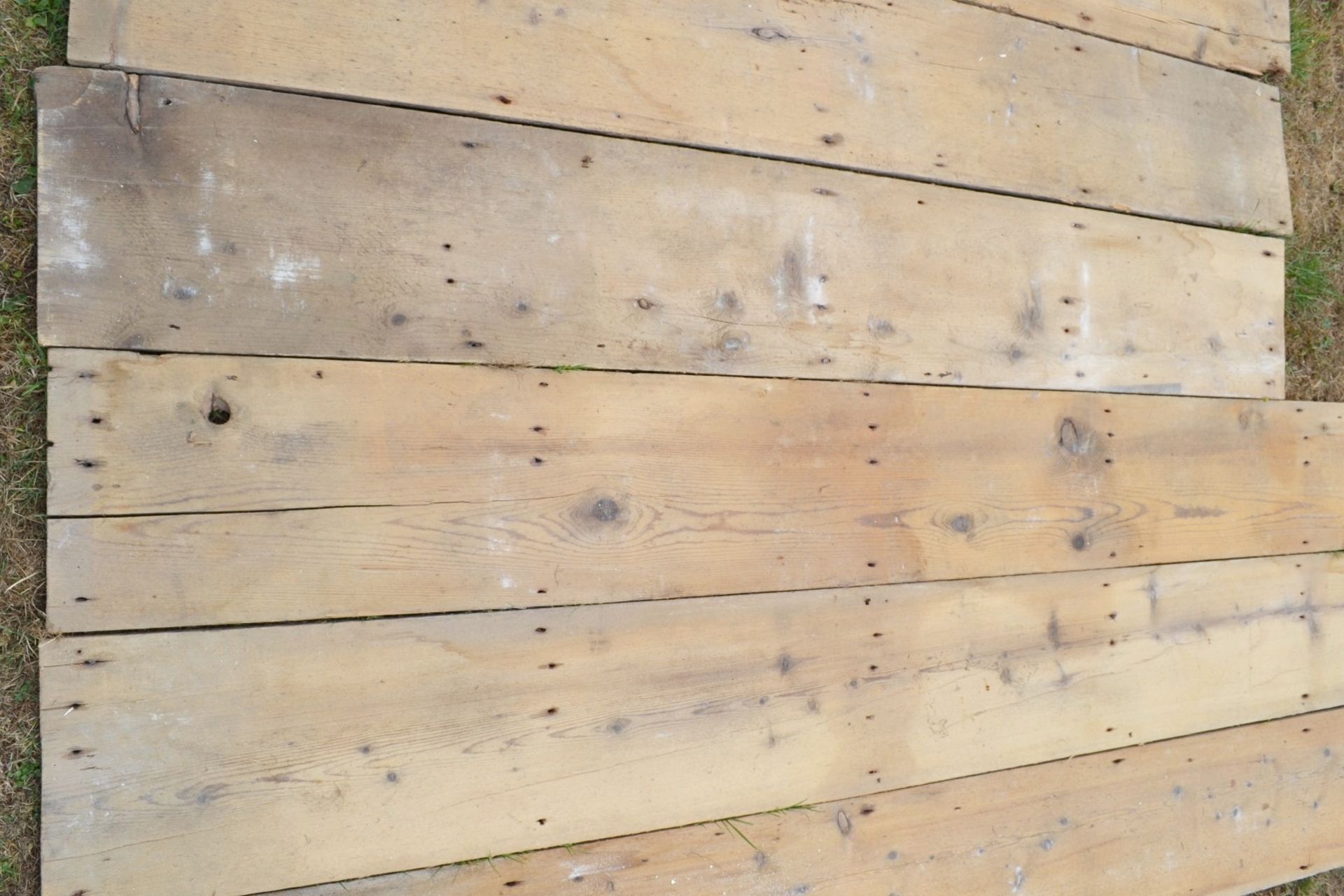 6 x Reclaimed Pine Panel Floorboards - Ref: HM271 - Image 3 of 4