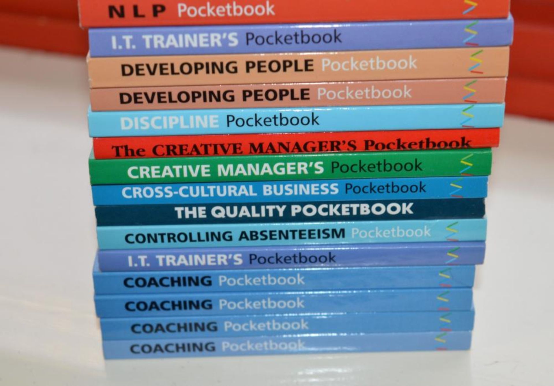 28 x Business Pocketbooks - Teamworking, Handling Complaints, Customer Service, IT Training and More - Image 5 of 8