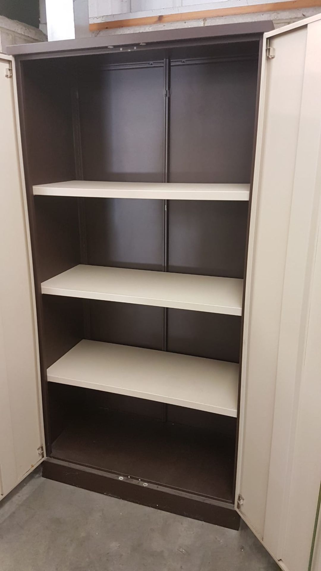 1 x Steel Storage Cabinet - Suitable For Office or Workshop Use - Includes 3 x Internal Shelves - - Image 2 of 2