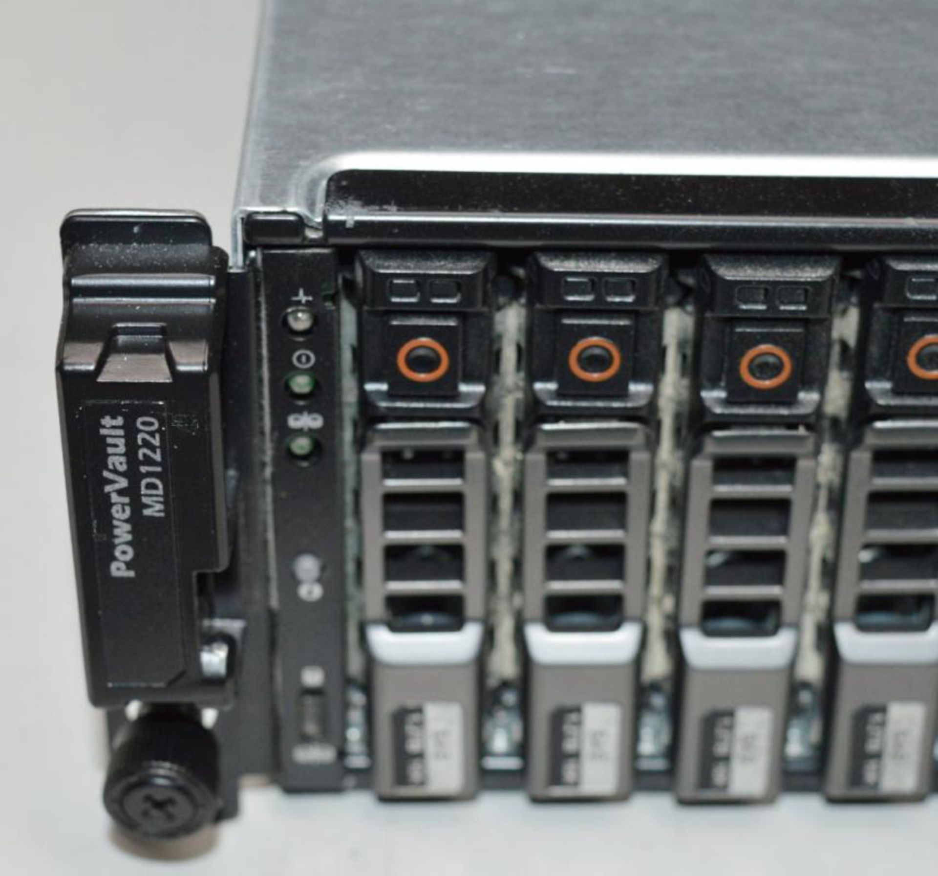1 x Dell PowerVault MD1220 With Daul 600w PSU's and 2 x MD12 6Gb SAS Controllers - Image 2 of 8