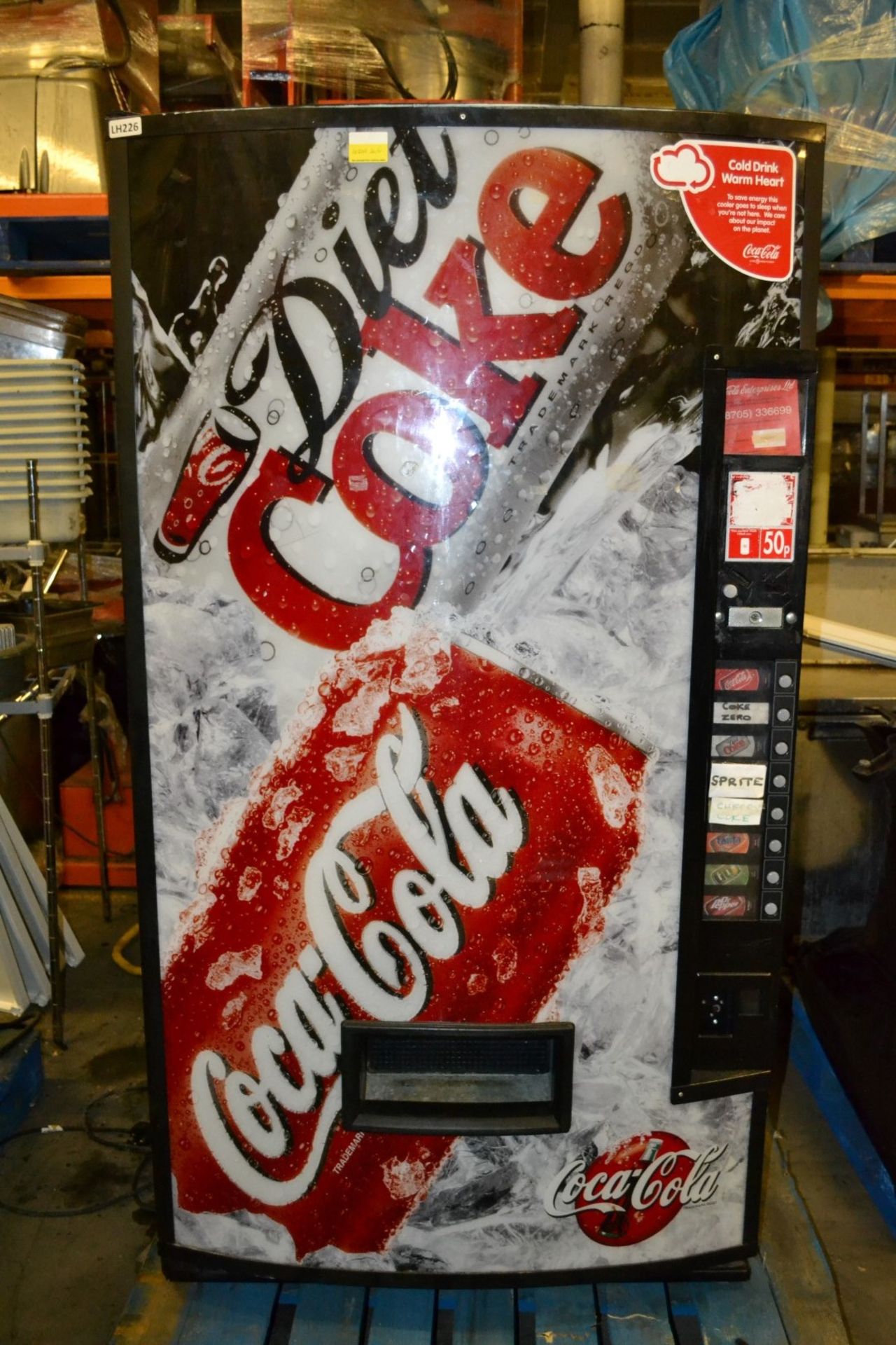 1 x Coca Cola Brandad Vendo V407 Single Price Can Vending Machine - Recently Taken From A Working - Image 4 of 4
