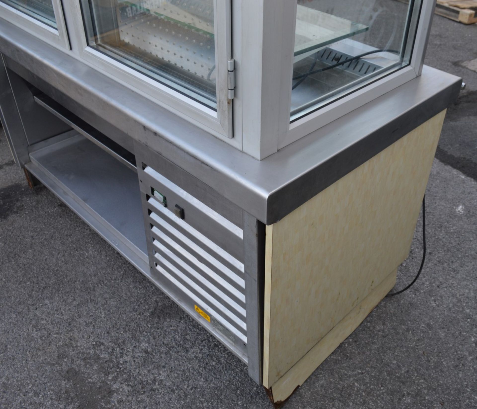 1 x Commercial Multilayered Display Chiller With Rear Access Doors and Adjustable Shelves - - Image 8 of 13