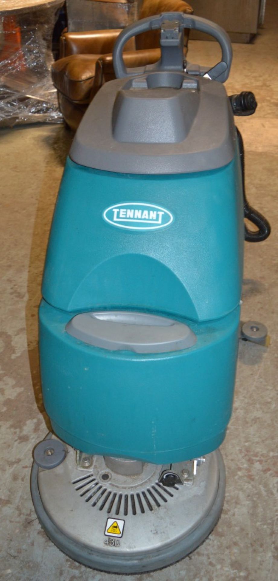 1 x Tennant T2 Mid-Size Walk-Behind Floor Scrubber - Supplied Keys and Spare Accessories - Ref: - Image 3 of 8