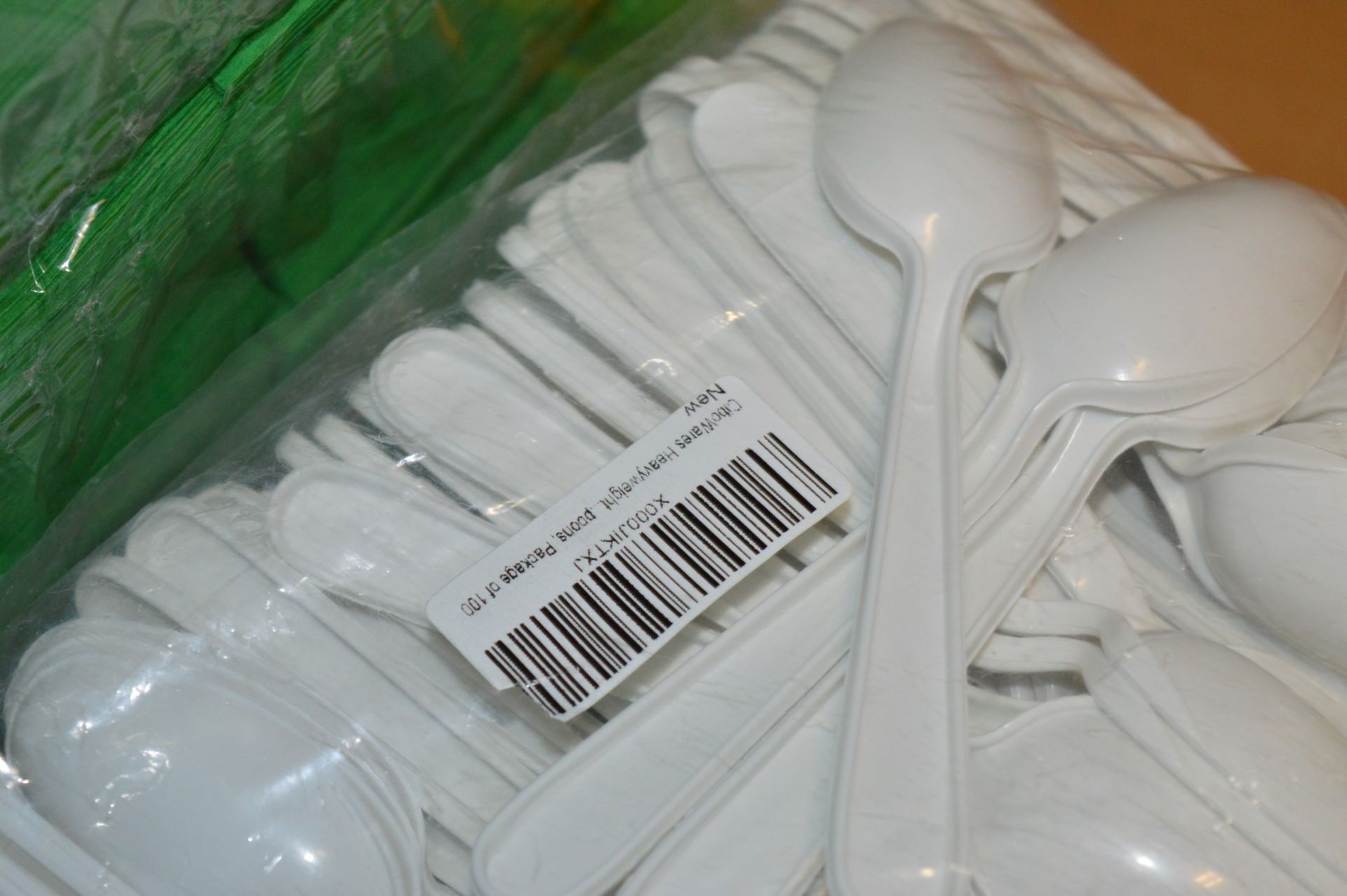 1 x Assorted Lot of Disposable Tableware - CL232 - Includes Spoons, Staws, Chopsticks and - Image 7 of 9