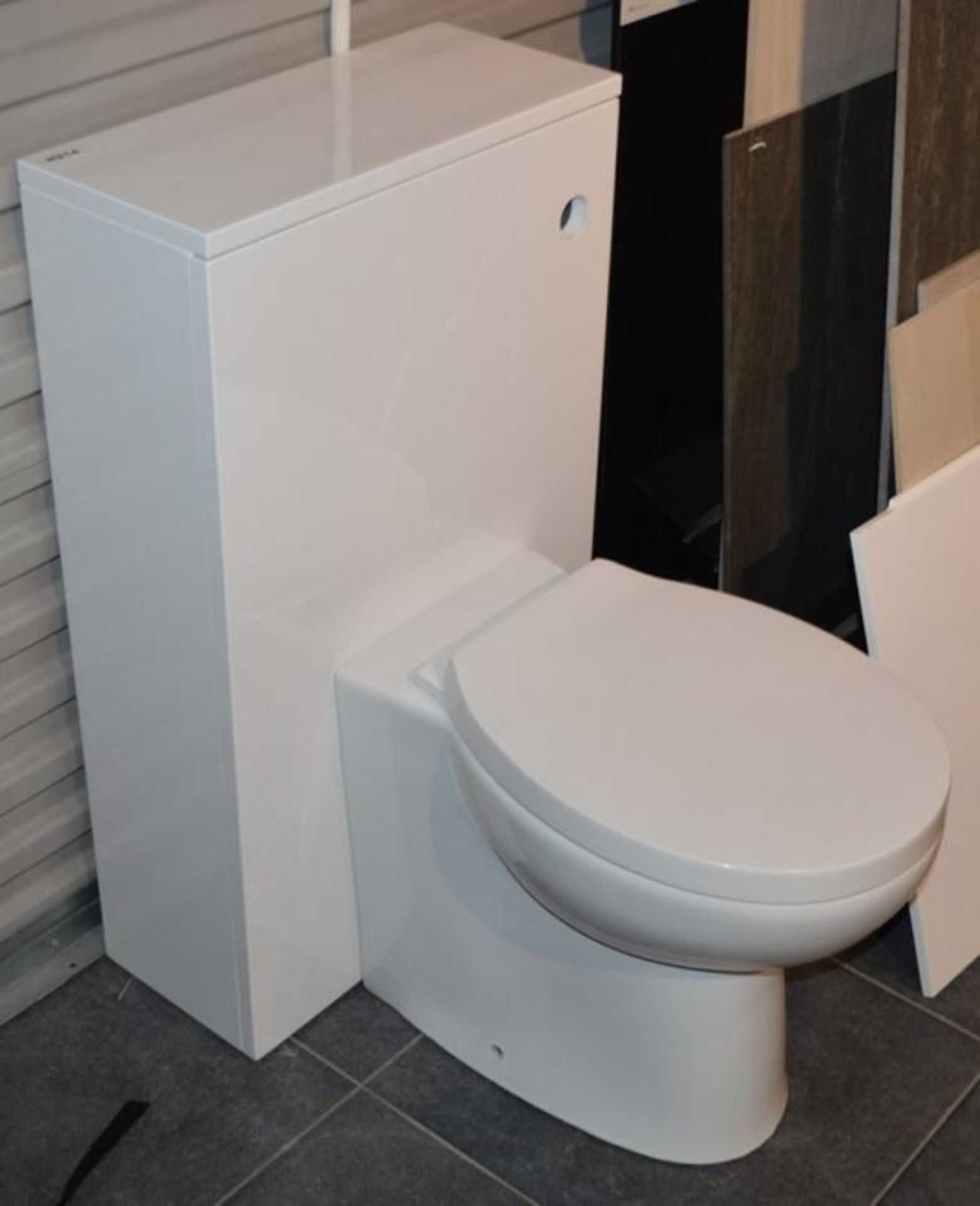 1 x White Gloss Back to Wall Toilet Pan With Concealed Cistern Unit and Soft Close Seat - CL406 - Re - Image 4 of 4