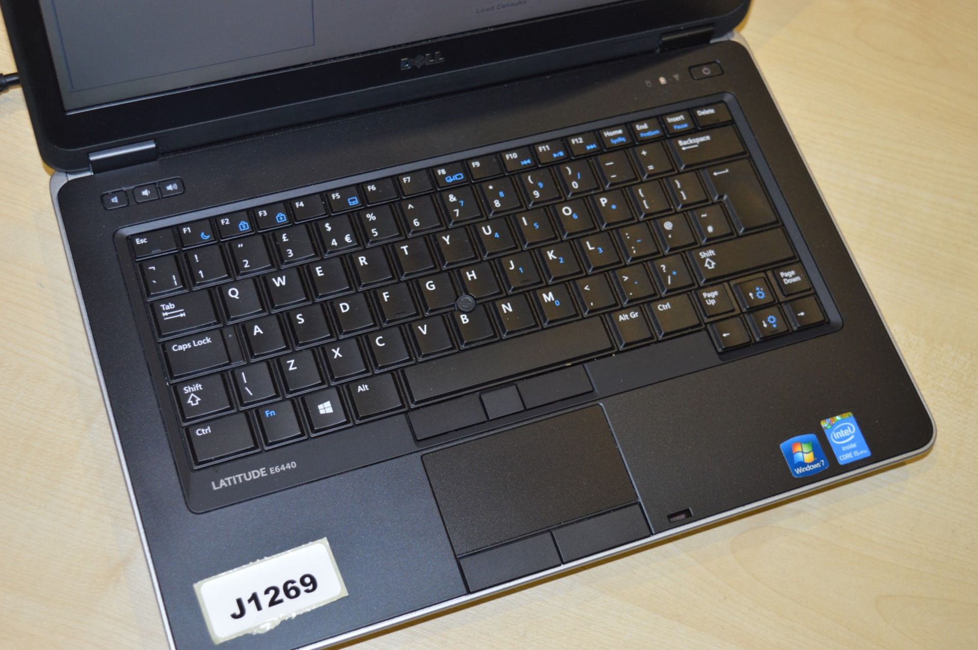 1 x Dell Latitude E6440 14 Inch Laptop - Features Intel Core i5-4300 2.6ghz Processor and 4gb - Image 2 of 7