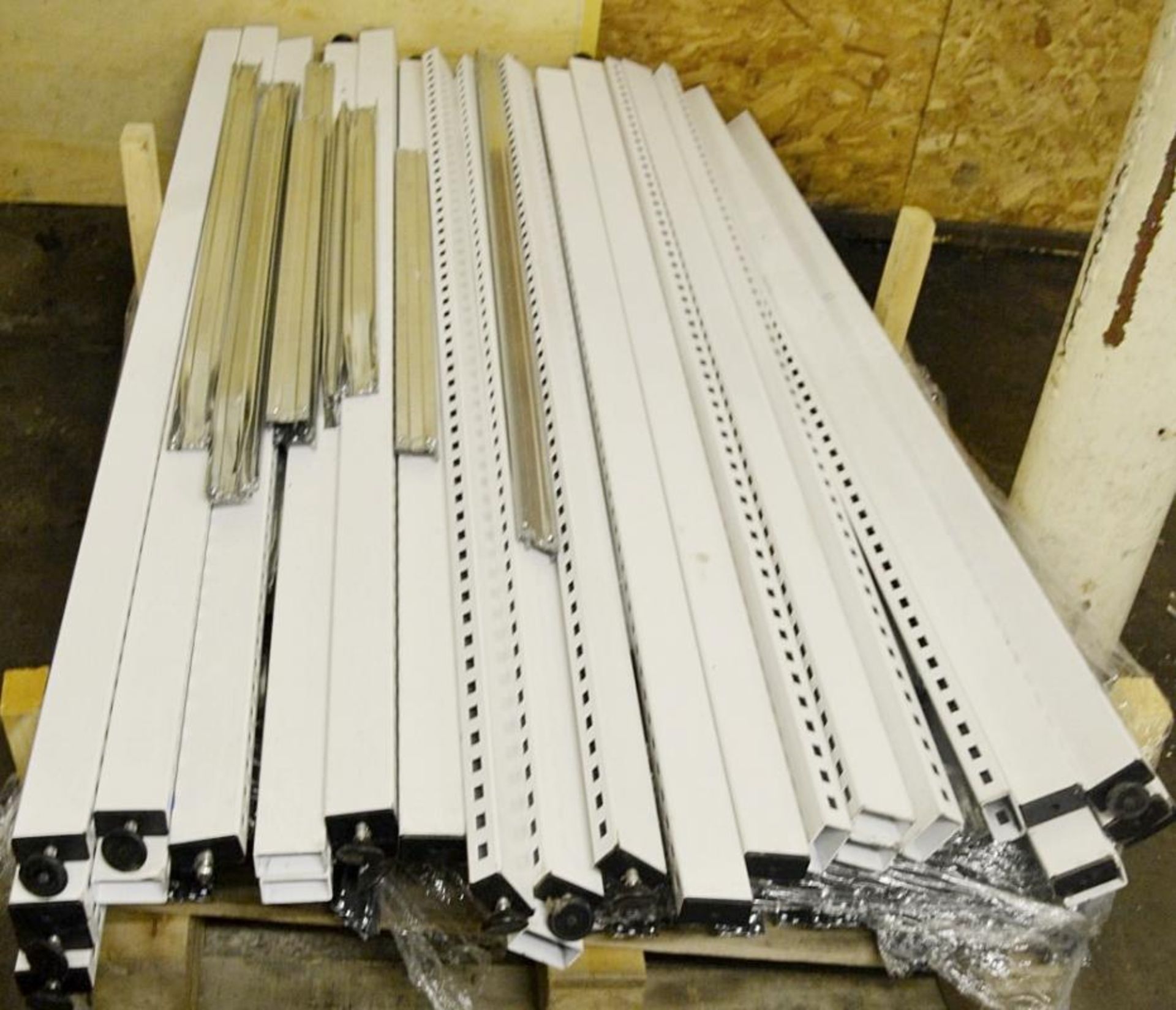 Large Selection Of Slat Wall Storage - Recently Removed From A Major UK Store - CL285 - Ref: PAL2 - - Image 4 of 13