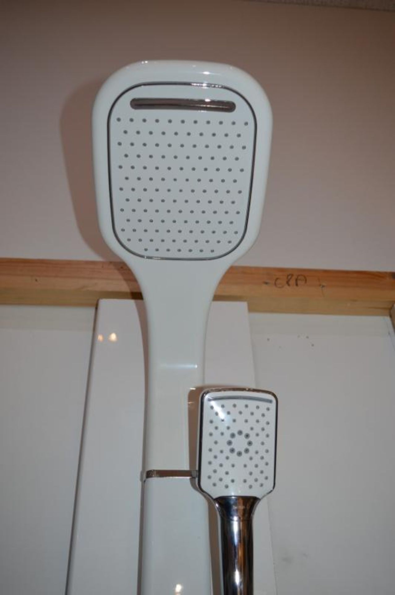 1 x Synergy Nubian Thermostatic Shower With Fixed Head and Handset - White Finish - Height 120cm - C - Image 3 of 6