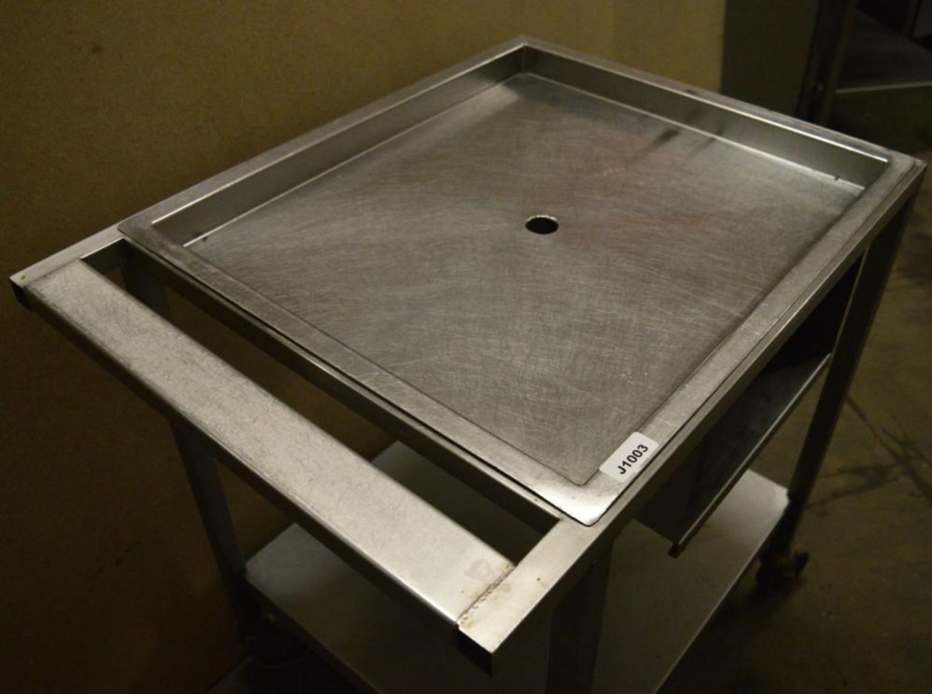 1 x Wheeled Stainless Steel Prep Bench with Drain Hole - Dimensions: 81.5 x 60.5 x 88cm - Ref: J1003 - Image 2 of 4