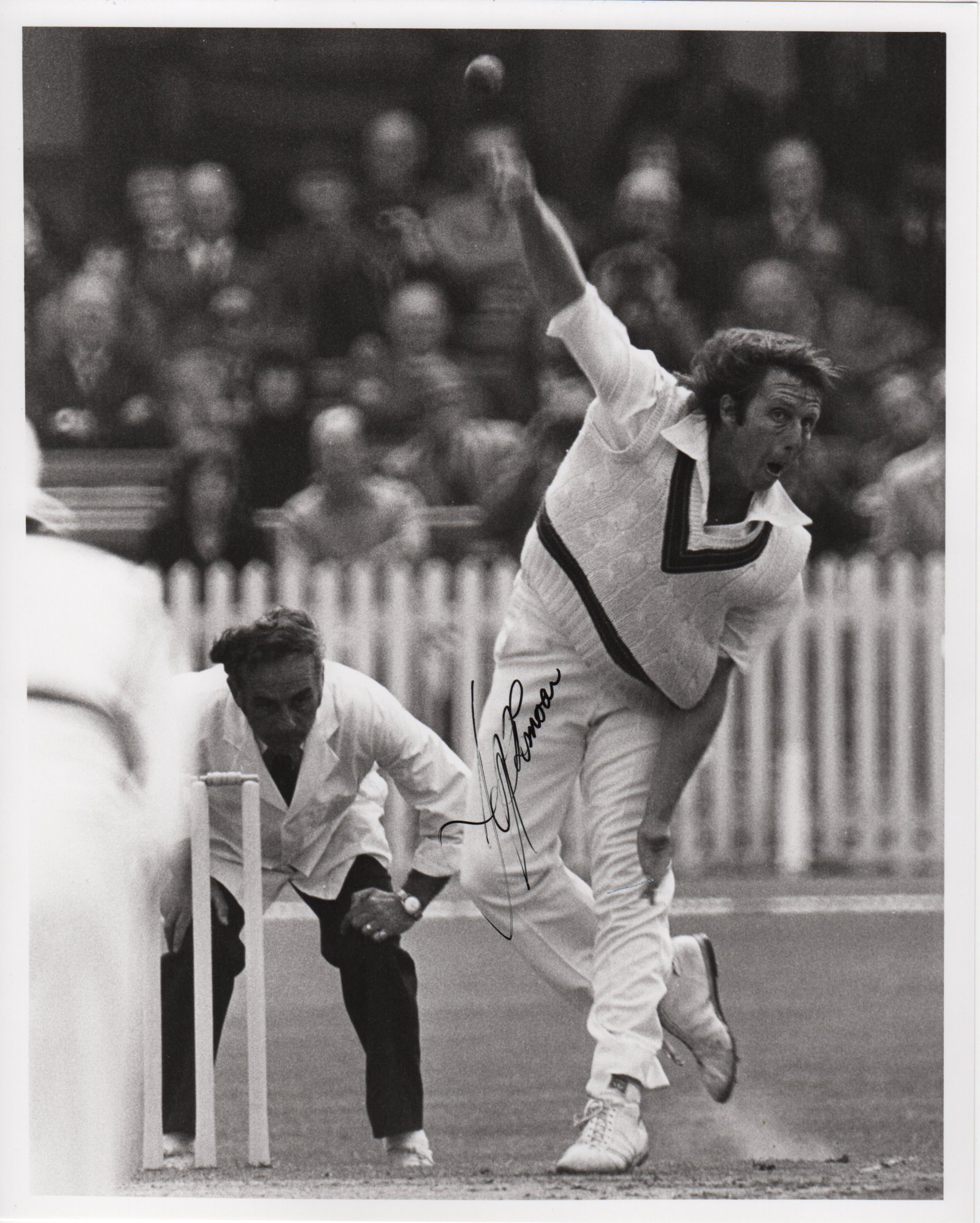 CRICKET: Selection of signed 8 x 12 (8) - Image 8 of 11