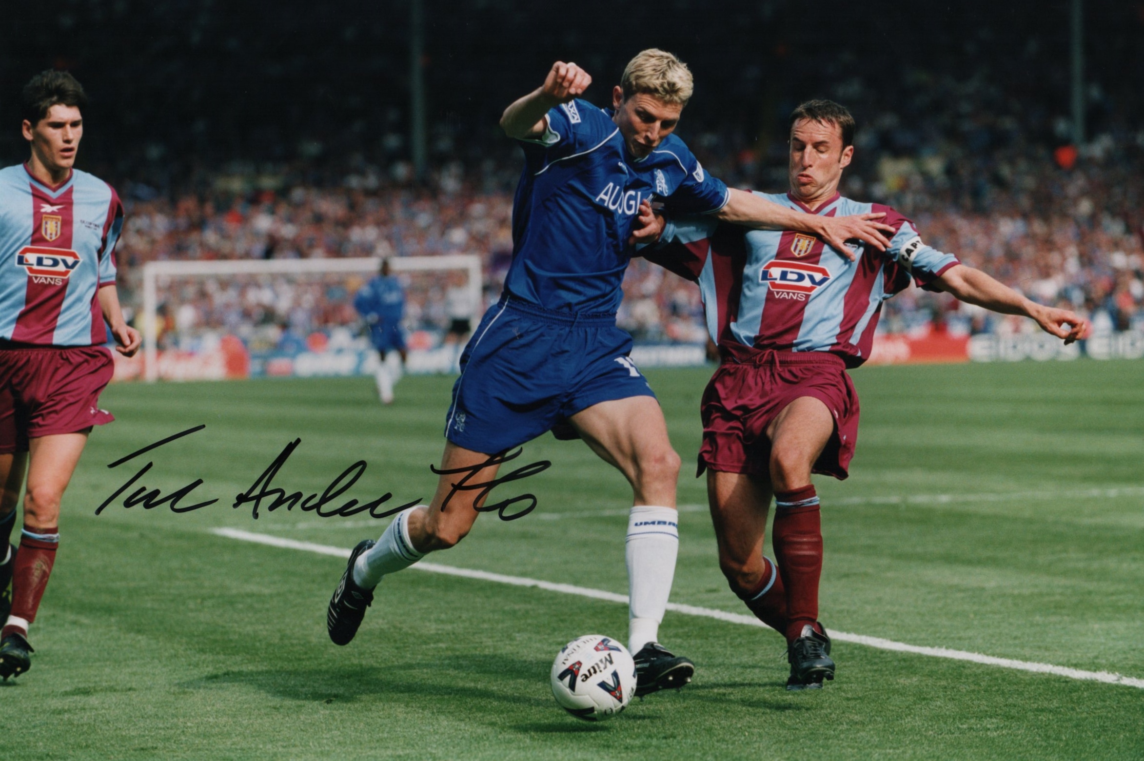 FOOTBALL: Selection of signed 10 x 7 pho - Image 12 of 12