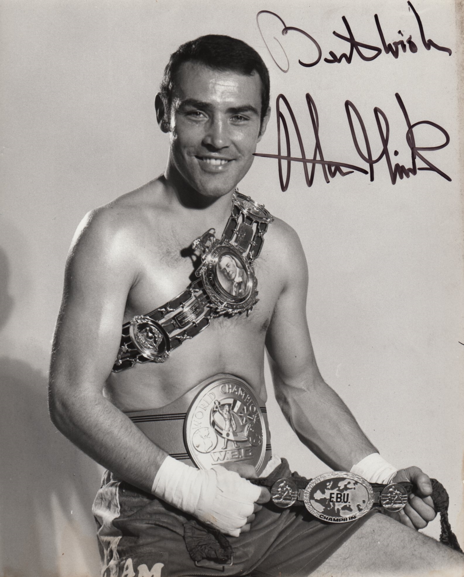 BOXING: Selection of signed postcard pho