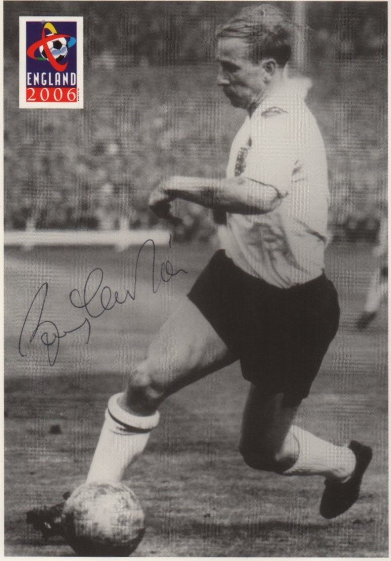 ENGLAND FOOTBALL: Small selection of sig - Image 3 of 5