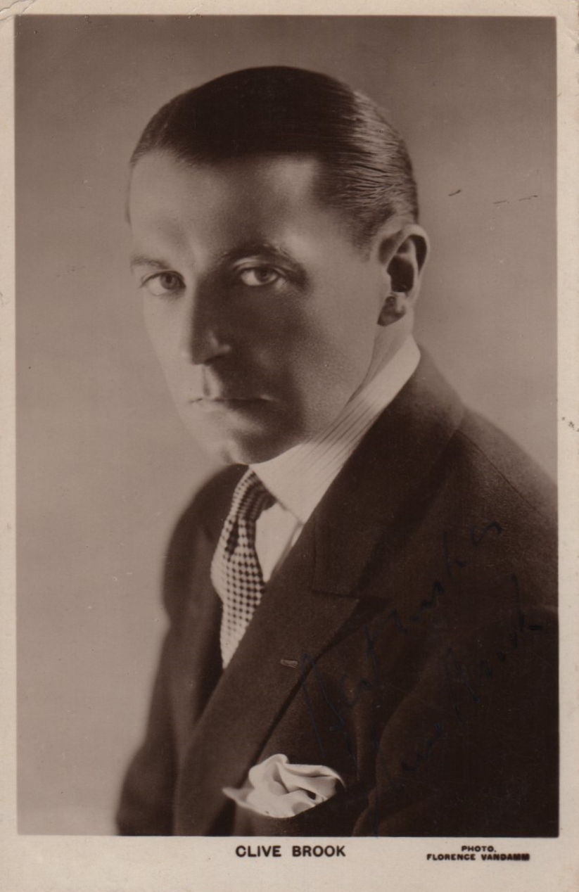 ACTORS: Selection of vintage signed postcard photographs by various film actors including Ramon - Image 9 of 9