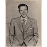 SINATRA FRANK: (1915-1998) American Singer and Actor, Academy Award winner. Vintage signed 7.5 x 9.