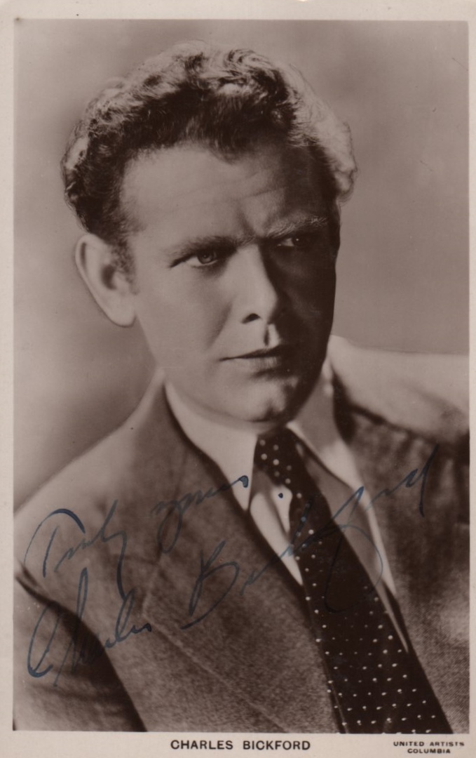 ACTORS: Selection of vintage signed postcard photographs by various film and stage actors including - Image 15 of 18