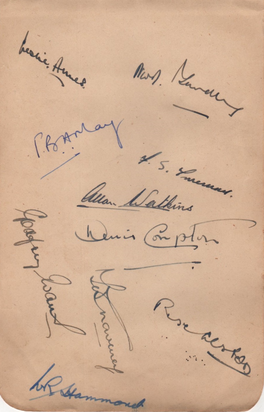 CRICKET: A page removed from an autograph album individually signed by nine England test cricketers - Bild 3 aus 7