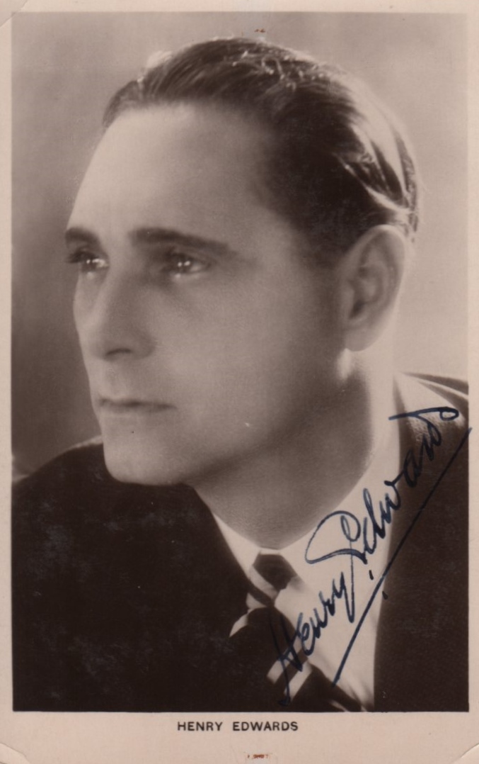 ACTORS: Selection of vintage signed postcard photographs by various film and stage actors including - Image 14 of 18