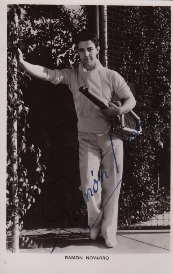 ACTORS: Selection of vintage signed postcard photographs by various film and stage actors including - Image 11 of 18