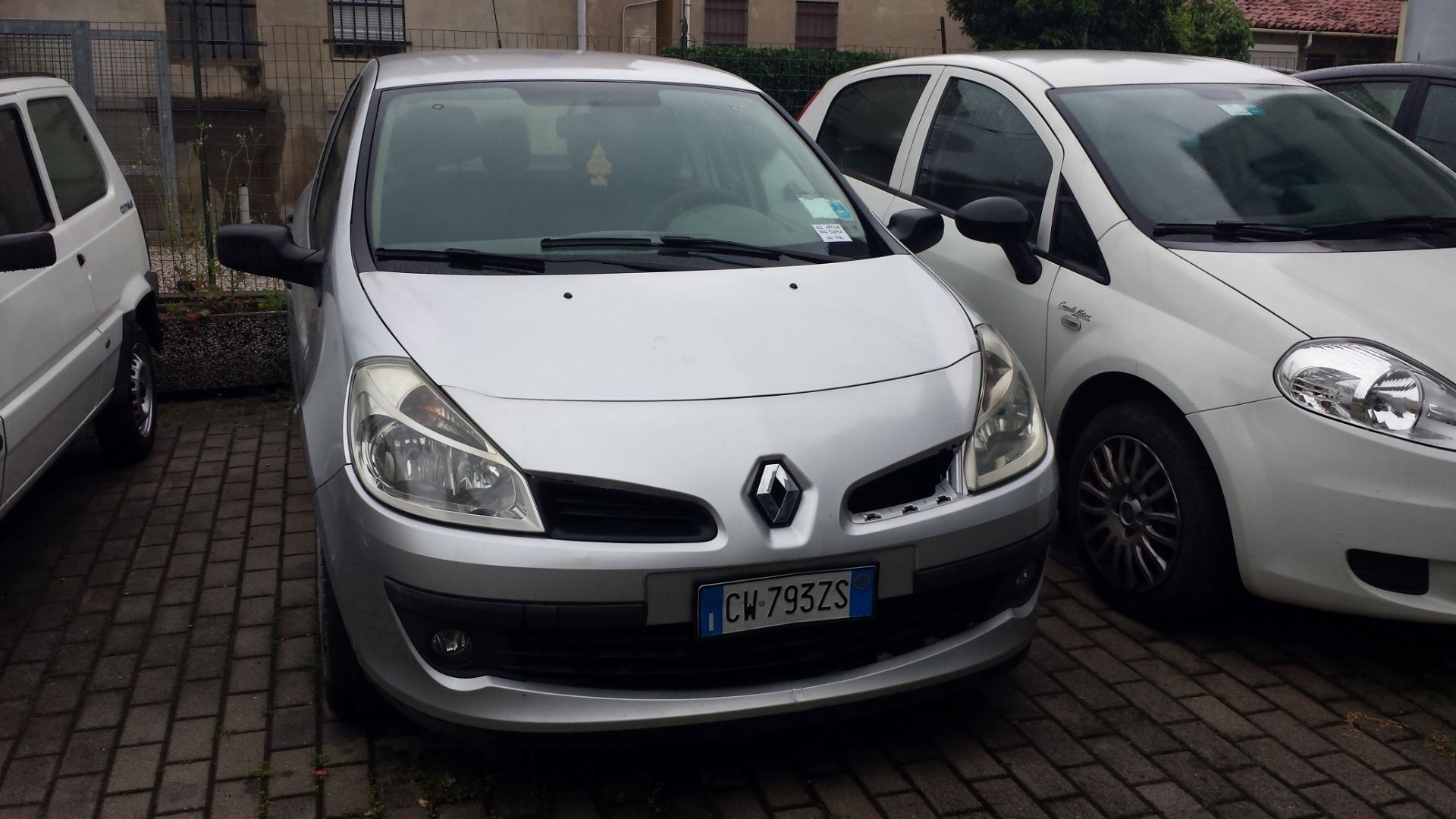 N. 13 (ES. N° 187/18 IVG N° 5.491) AUTOVETTURA RENAULT CLIO TG. CW 793 ZS, ANNO IMM.2005, BENZINA