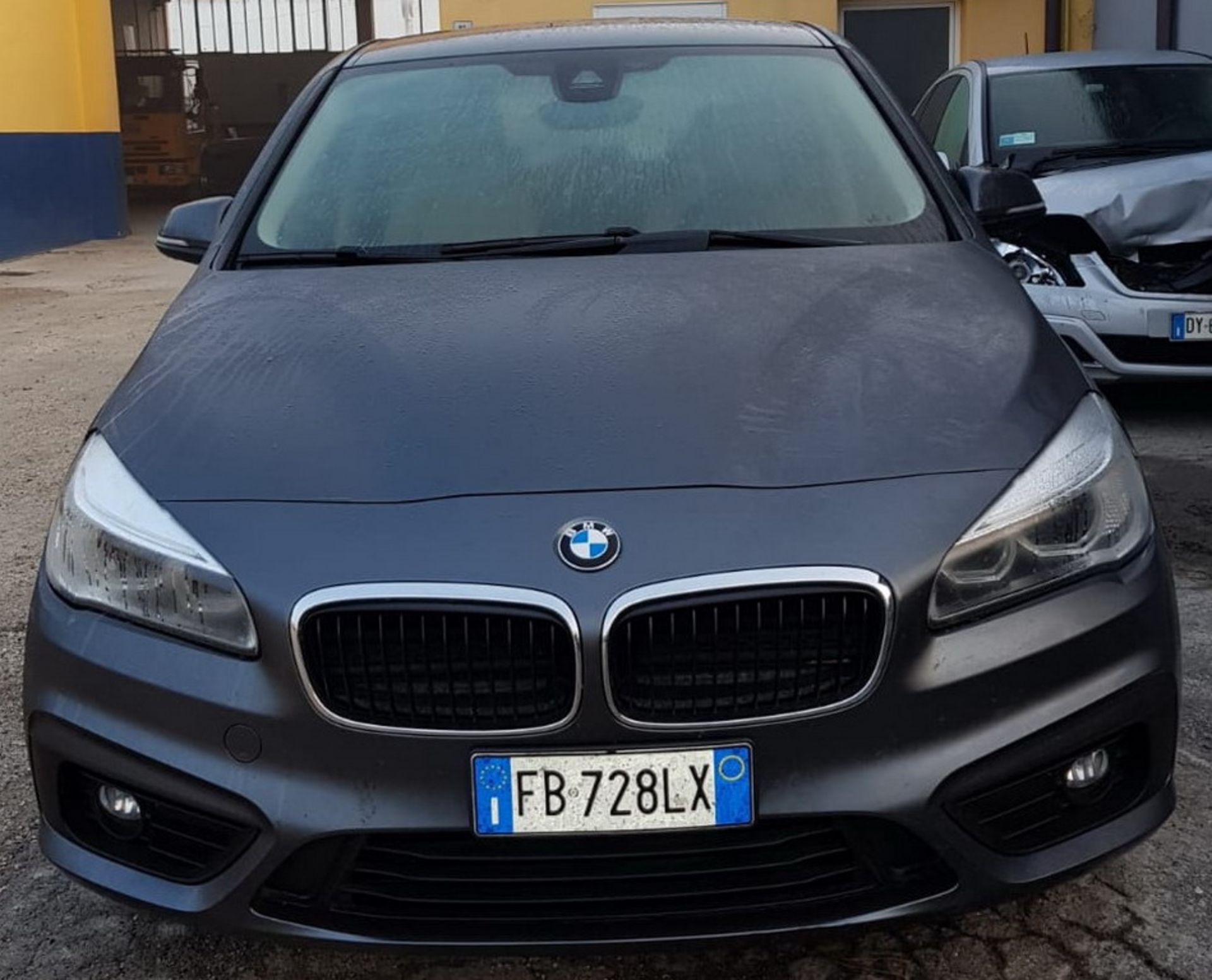 N. 1 (ES. N° 1082/18 IVG N° 5.585) AUTOVETTURA BMW TG. FB 728 LX, SERIE 2 ADVANTAGE 216 TOURING, - Image 2 of 3