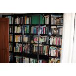 Libreria con ante scorrevoli in plexiglass cm. 230x43xh222