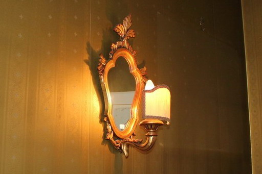 Tre applique con specchierine, stile Luigi XV, anni'70